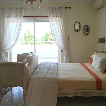 度假居 Luxury With A Pool *